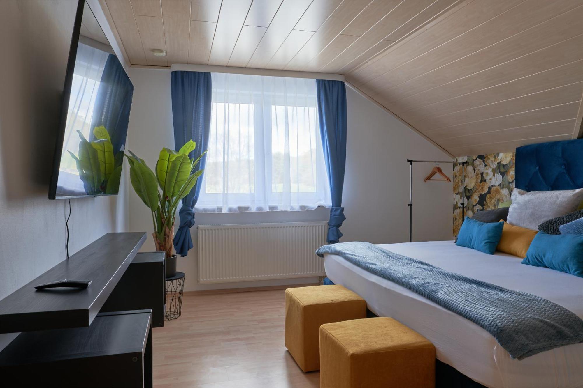 Motel Drei Koenig- Ihr Transithotel Heimsheim Exterior foto